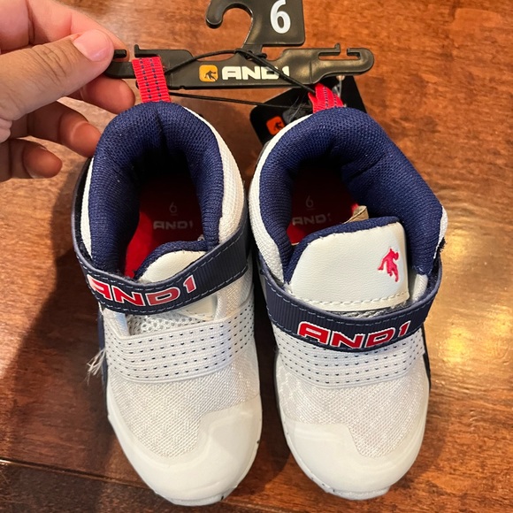 🐻 3 for $20 boys 🐻6c toddler shoes New - Picture 1 of 3